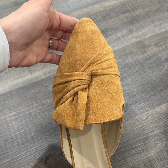 Miu Miu Camel Suede Knotted Mules - Picture 4 of 4